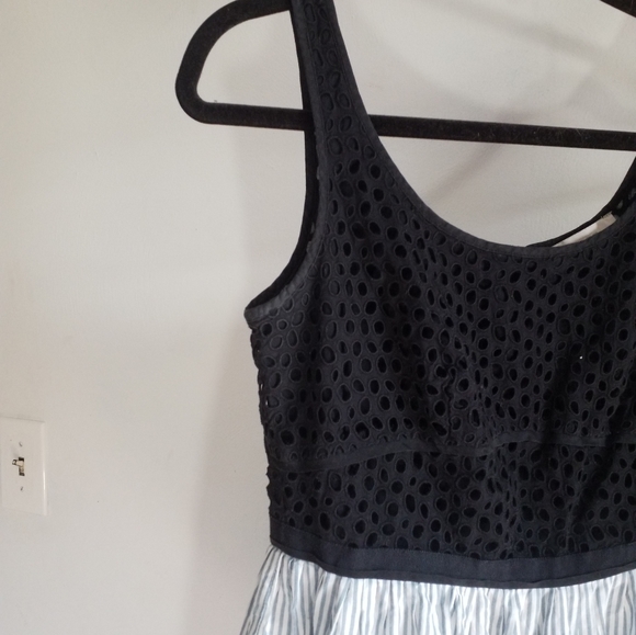 Loft dress - Picture 3 of 4